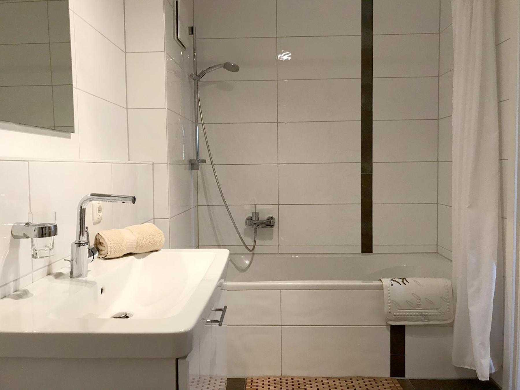 Ferienwohnung Seetraum - Hoch Ueber Dem See, Grosszuegig Mit Grossem Balkon Kressbronn am Bodensee Luaran gambar