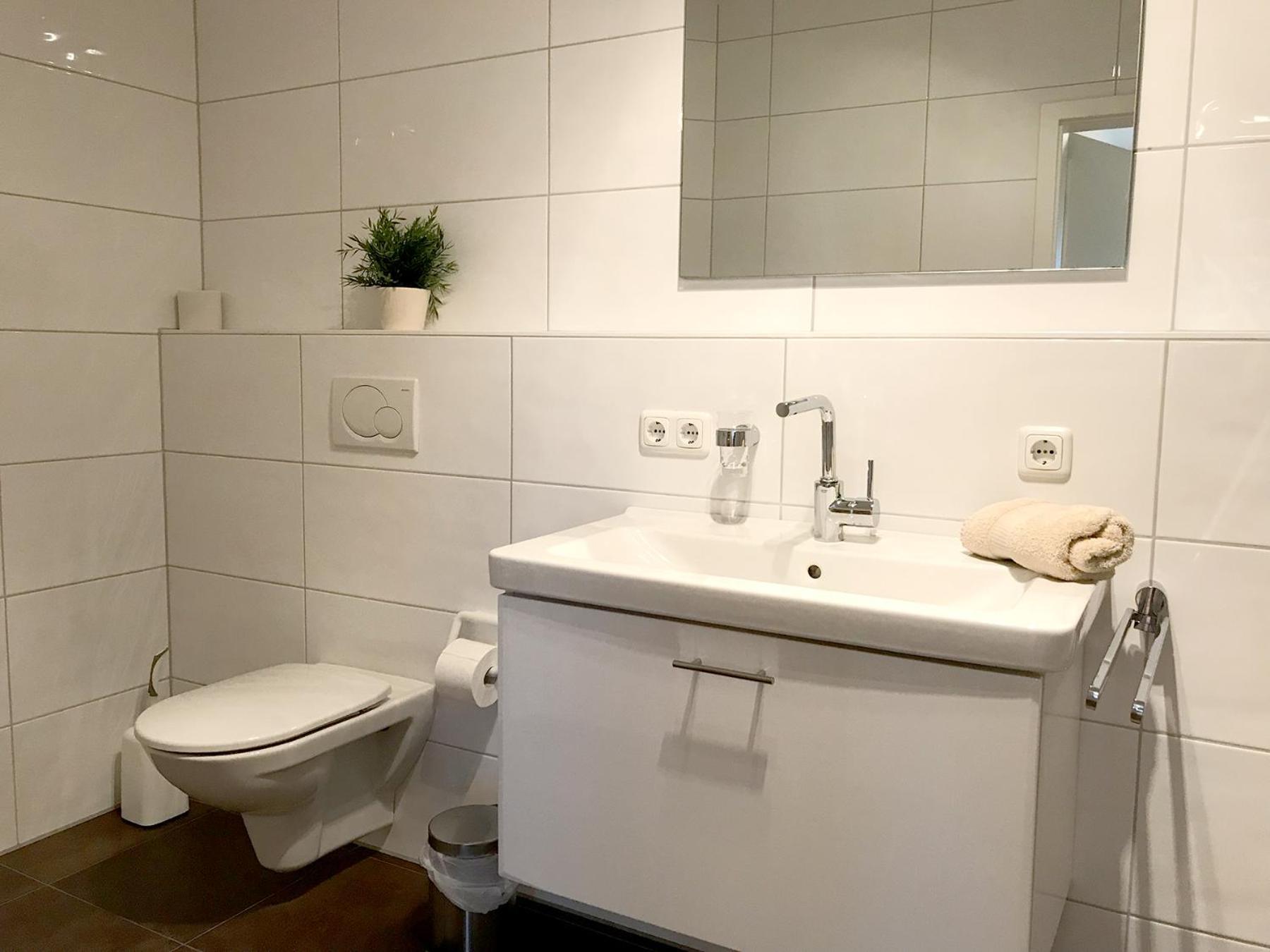 Ferienwohnung Seetraum - Hoch Ueber Dem See, Grosszuegig Mit Grossem Balkon Kressbronn am Bodensee Luaran gambar