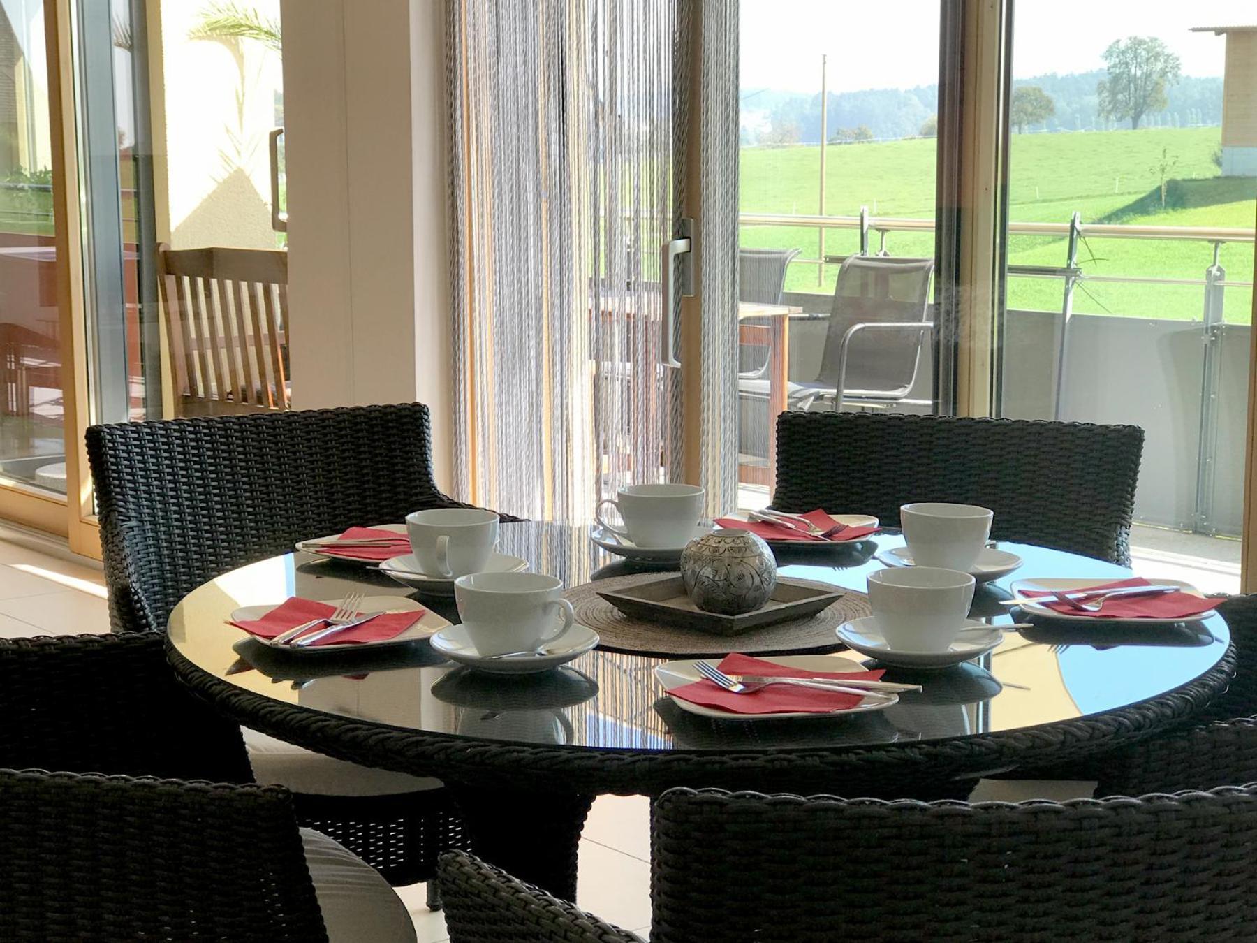 Ferienwohnung Seetraum - Hoch Ueber Dem See, Grosszuegig Mit Grossem Balkon Kressbronn am Bodensee Luaran gambar